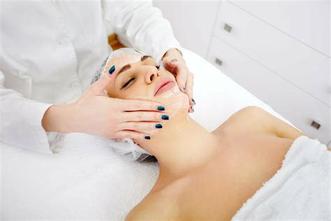 Decoding the medical aesthetician salary: A Guide to Your Earning Potential in 2024